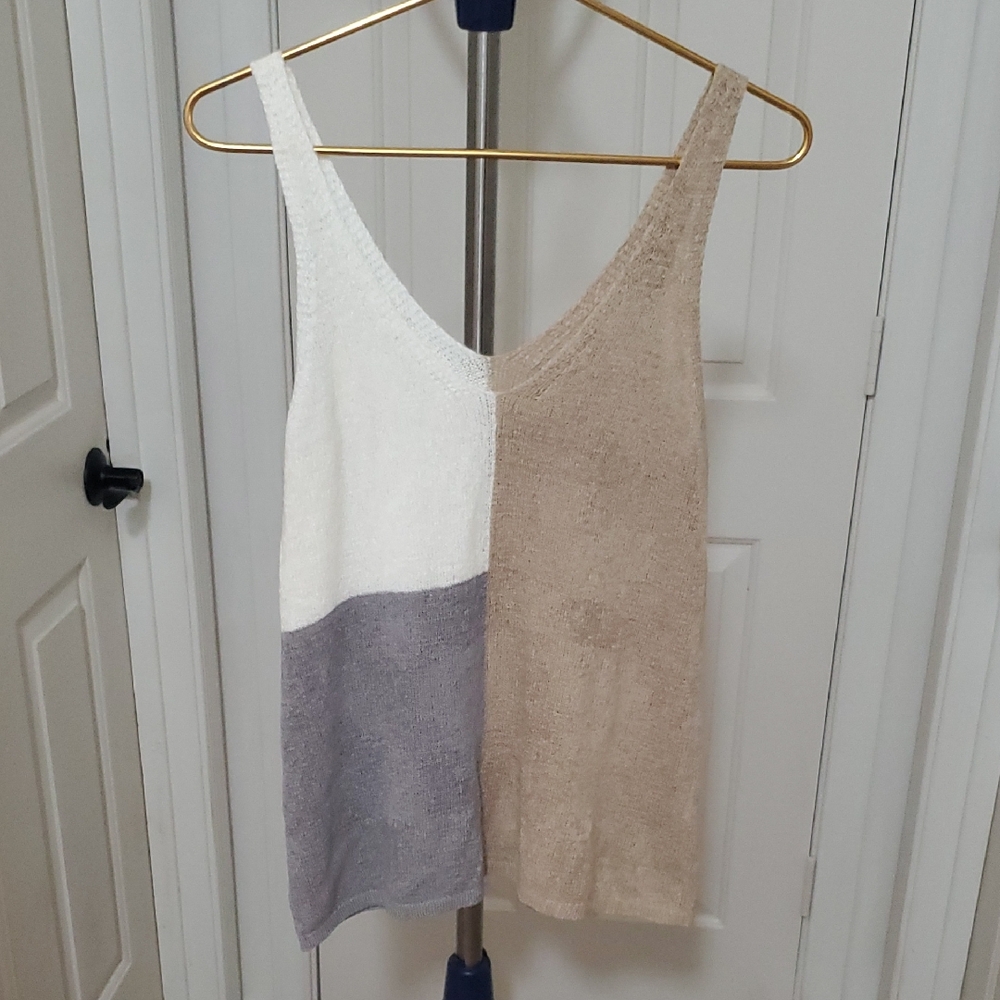 V-Neck Colorblock Knit Tank in Cream, Taupe & Gray